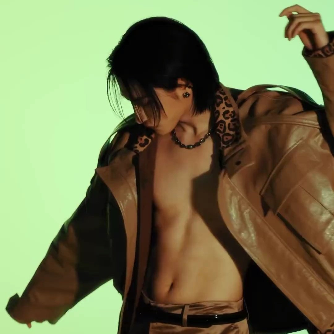 EXCUSEZ MOI MAIS !!????? PARK SEONGHWA