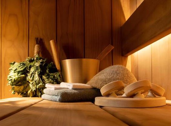JacarandaBar's tweet image. Experience pure relaxation and detoxification at our herbal sauna, where natural essences blend harmoniously to rejuvenate your body and mind, promoting holistic wellness and a sense of serenity

#saunatime #satifying #relaxing