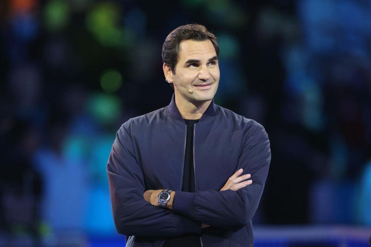 TennisworldUSA's tweet photo. Roger Federer's Terrible Footwork? Mardy Fish Teases Tennis Legend: Roger Federer shared a video of hitting against the wall https://t.co/P3RvmdtNcz #RogerFederer #Mardyfish https://t.co/BWF8awCQiF