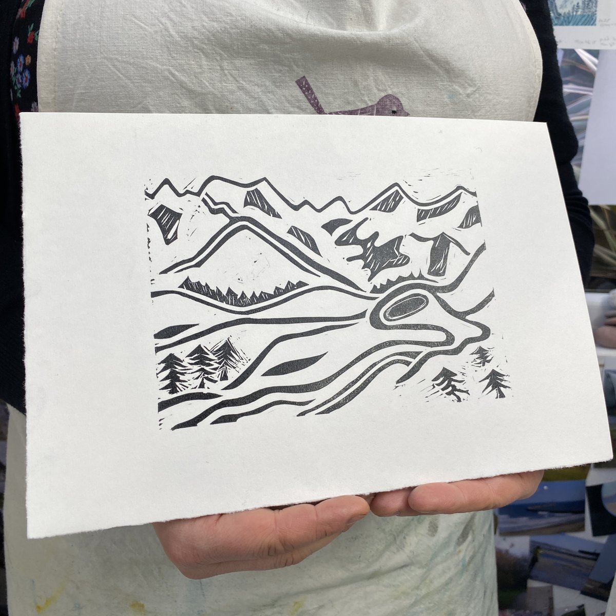 Design_York's tweet image. Yesterday’s beginner&apos;s #linocut #workshop. Aren’t they wonderful! 👏👏👏 Don’t live locally? Sign up for my online course. 

#linoprinting #printmaking #reliefprinting #northyorkshire #york #onlinecourse #printmakingworkshop