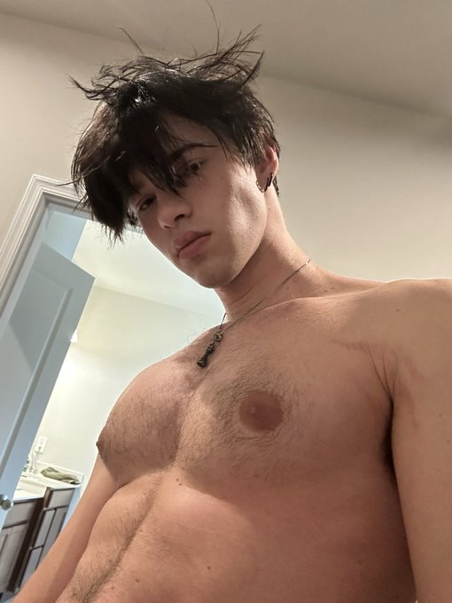 🍒 https://t.co/F8Yxwogy7Z