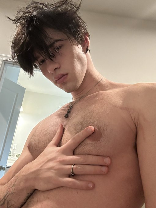 🍒 https://t.co/F8Yxwogy7Z