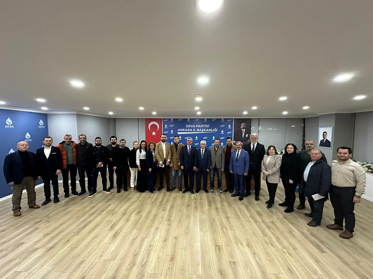 İl Başkan Vekilimiz Yılmaz Gürcüm ve Ankara Büyükşehir Belediye Başkanı Adayımız Celal Mümtaz Akıncı Başkanlığında, İlçe Belediye Başkan Adaylarımız ve İl Teşkilatımızla SKM toplantımızı gerçekleştirdik.

Ankara’mızın dört bir yanını #DEVA belediyeciliği ile tanıştırmak için