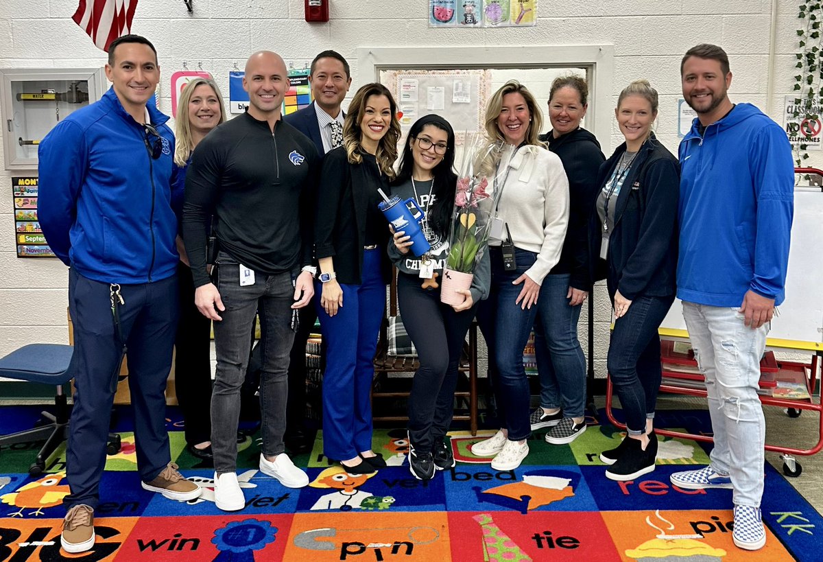 This morning <a href="/VCSCTE/">VCS CTE</a> recognized and celebrated <a href="/DHSHappenings/">Deltona High School Happenings</a> CTE teacher of the Year, Kim Torres, with a large orchid flower and custom CTE mug! 

Congratulations Kim on this well deserved honor. 👊🏼