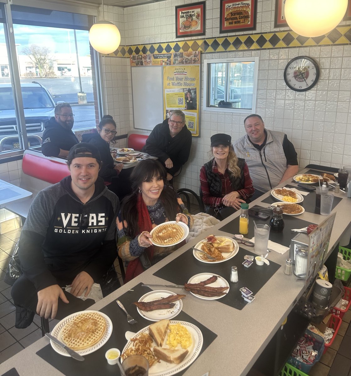 Waffle House for breakfast brings back great memories of touring all my country hits!!💛🖤💛🖤 What are you ordering when you make it to the House??😂 @DanielEmmet