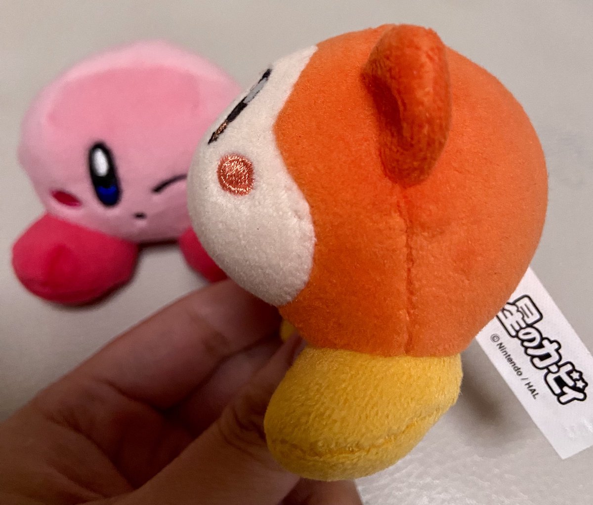 ハッピーセットのカービィの個体差可愛いね うちの横るでぃーさん見て