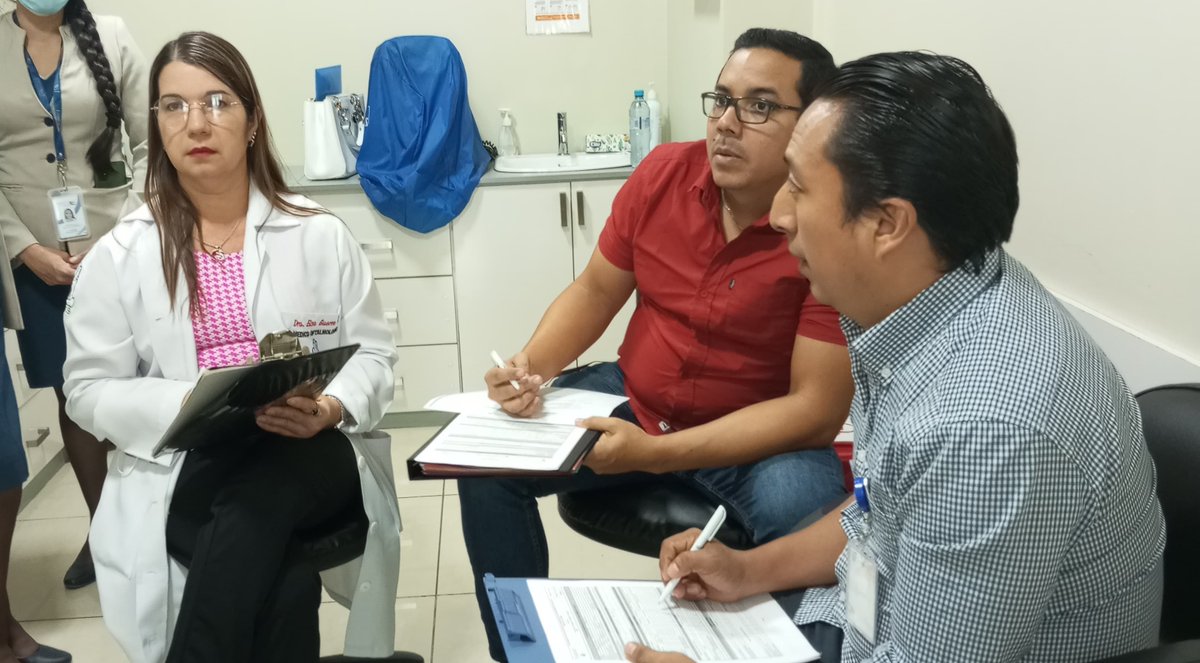IndotEcuador's tweet photo. La Coordinación Zonal Guayaquil del #INDOT, realizó la visita de inspección al Instituto de la Visión-Manta, para la renovación de la Acreditación en el Programa de Trasplante de Córnea Adulto y Pediátrico.
Los procesos de acreditación liderados por el INDOT verifican:
✅Infraestructura
✅Equipamiento
✅Personal especializado
✅Abastecimiento de insumos y medicamentos
De esta manera #ElNuevoEcuador cuenta con servicios de donación y trasplante de calidad y calidez en beneficio de la ciudadanía.
@marioherrerav @DrFEncaladaC