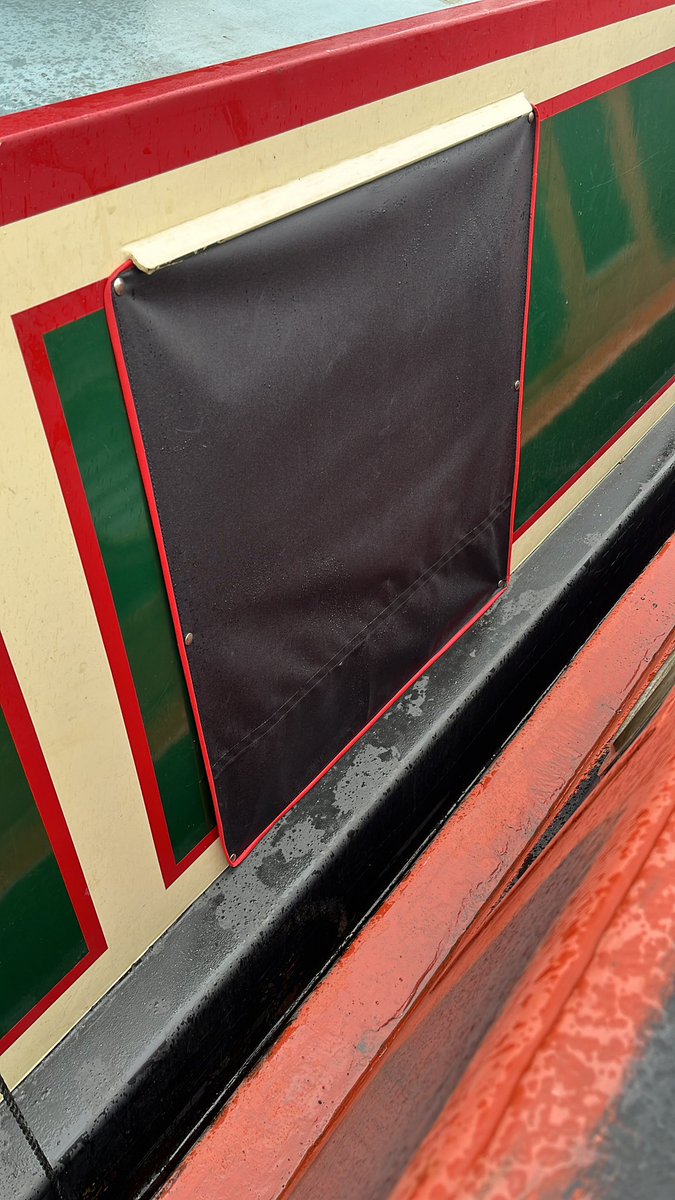 Narrowboat Precious Jet tweet media