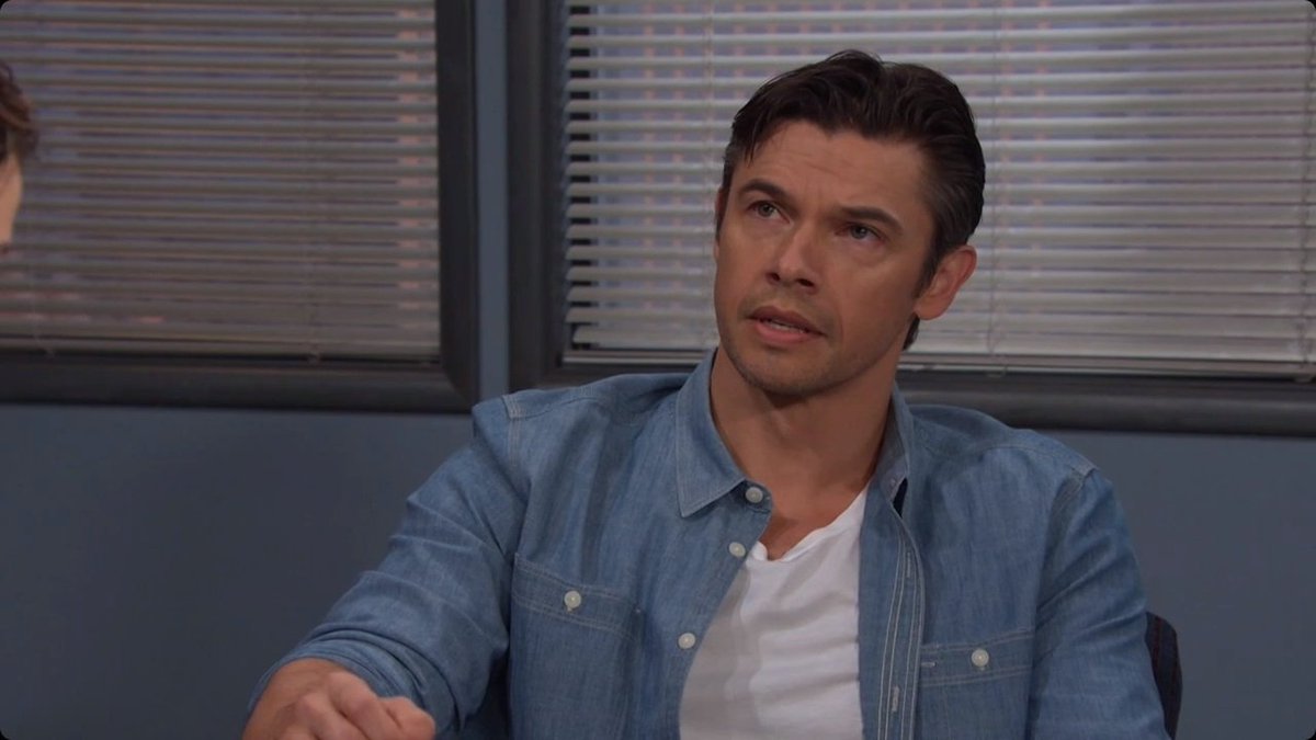 brianne1017's tweet photo. Rafe says if they go with the "other forces at work" theory, who does Xander think would frame him. Xander doesn't know at first. π€ #Days #Xarah #JusticeForXander @PaulTelfer @wallykurth @galengering https://t.co/KdOwh8Fijo