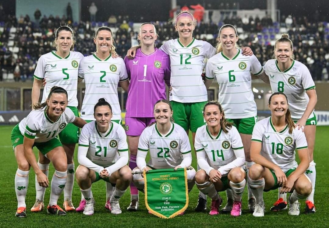 NiallCull1's tweet photo. Come on Ireland
Delighted to see Niamh back💚⚽️ https://t.co/N41pgdsWRQ
