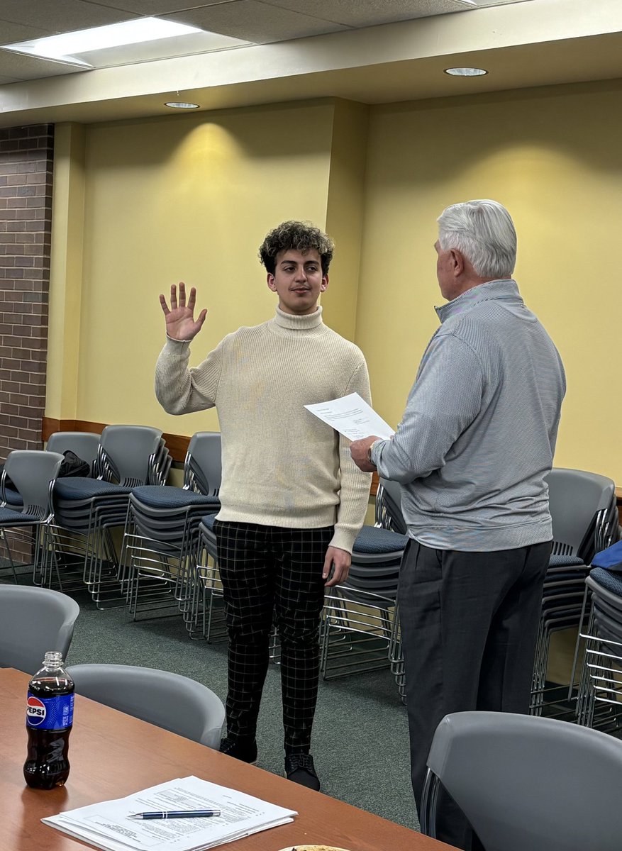 drkrisyoung's tweet photo. On Wednesday, we were pleased to welcome Mark Youssef as @SUNY_Orange Student Trustee. Mr. Youssef, already a highly involved & motivated student, engaged immediately with Chair Martucci & the rest of our participative Board. Students & community are #SOfortunate! https://t.co/N37DeBXTjg