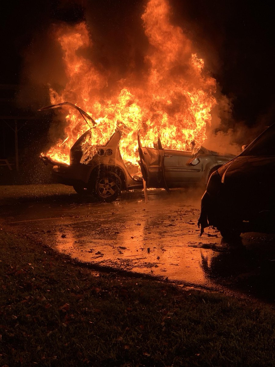 MendonFire's tweet image. #didyouknow

Vehicle fires on the highway are the most common between 3:00 - 6:00 PM when traffic is also highest due to most people getting out of work. Long traffic jams can cause the engine to overheat, leading to a fire 🔥

#firefigher #firesafety #mendon