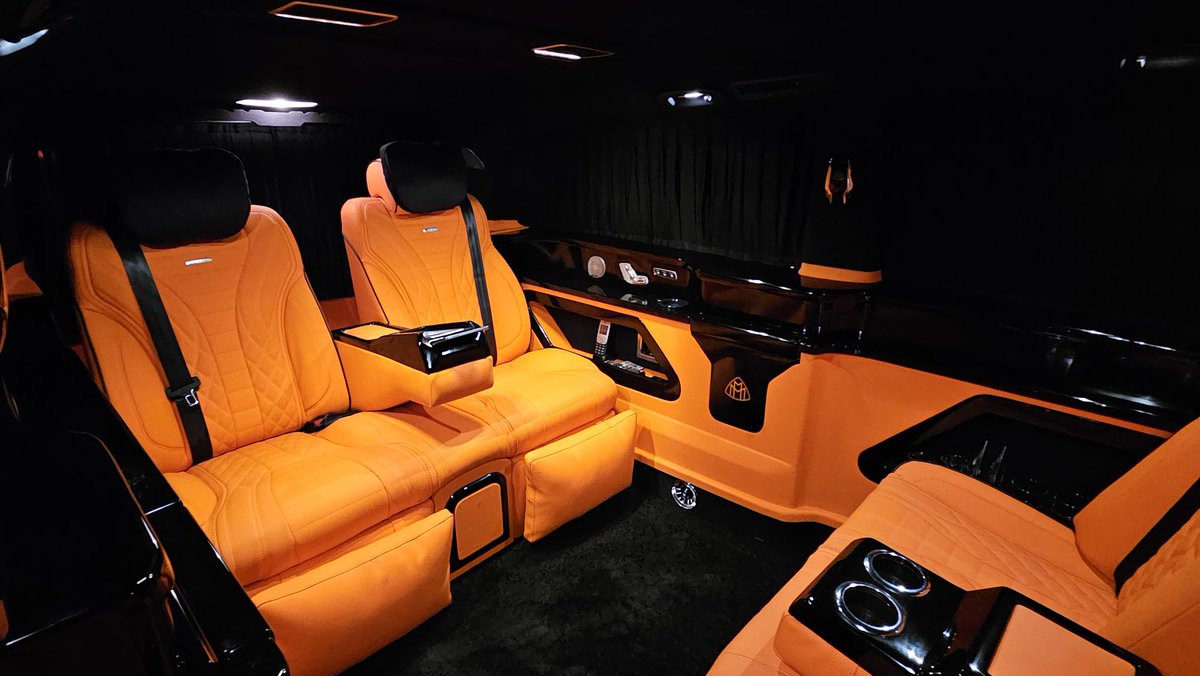 vplline's tweet photo. Vip şoförlü araçlar #viptransfer #vito #sprinter #eclass https://t.co/Zx2vJbUECt