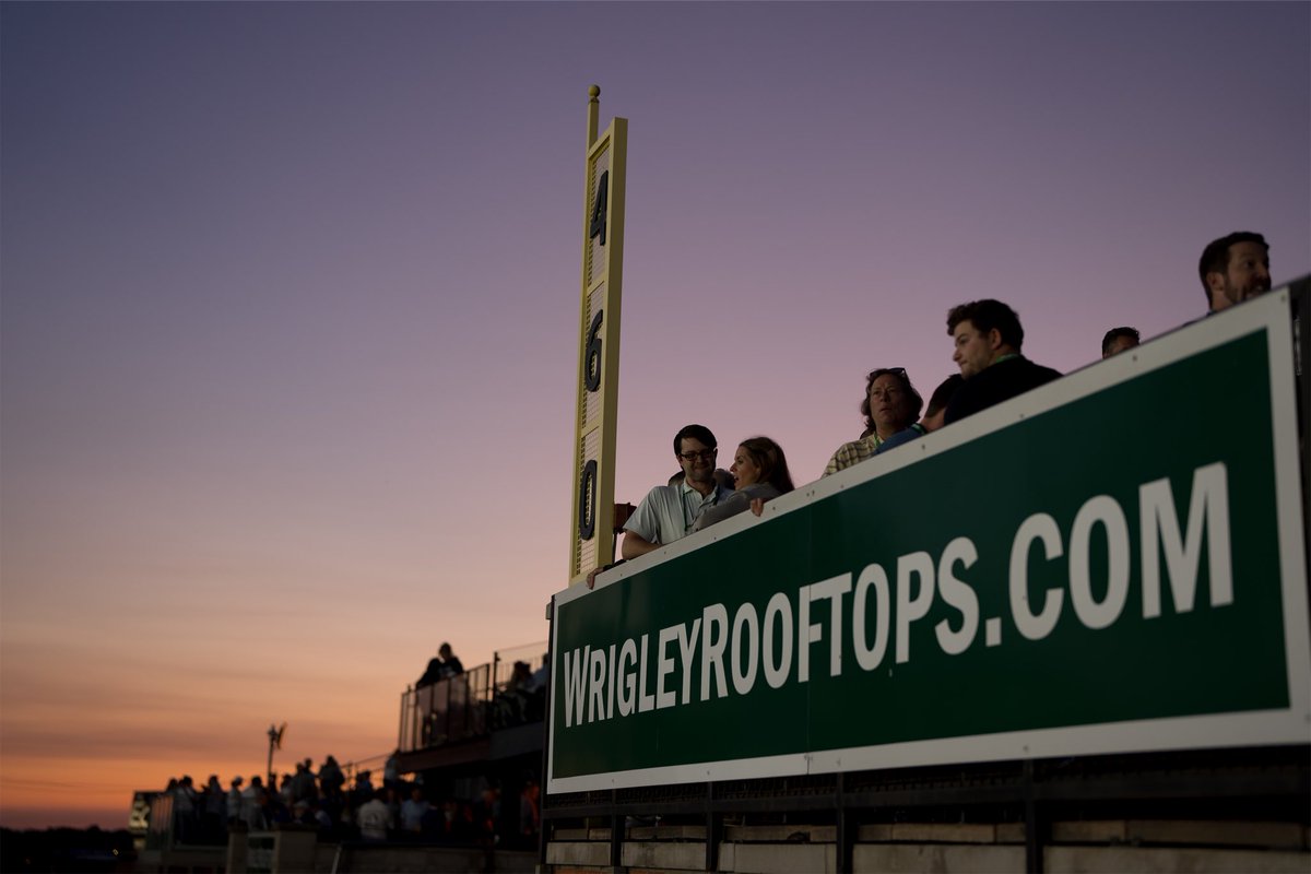 Sunshine and happy times are on the horizon 😎☀️

Get your Opening Day, summer getaway, or special occasion tickets today! 
wrigleyrooftops.com