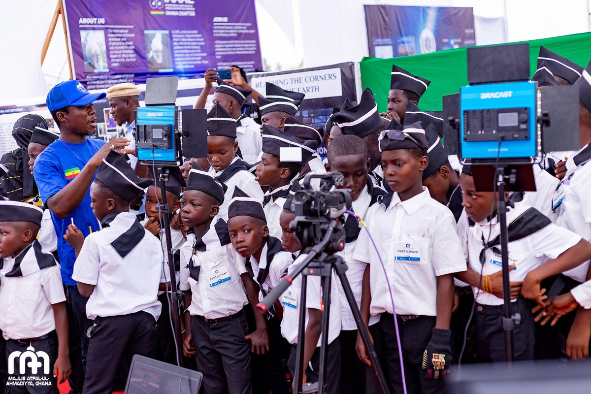 Atfal visits #MTAGhana stand at the exhibition center #jalsaghana
#JalsaConnect #centenaryCelebration