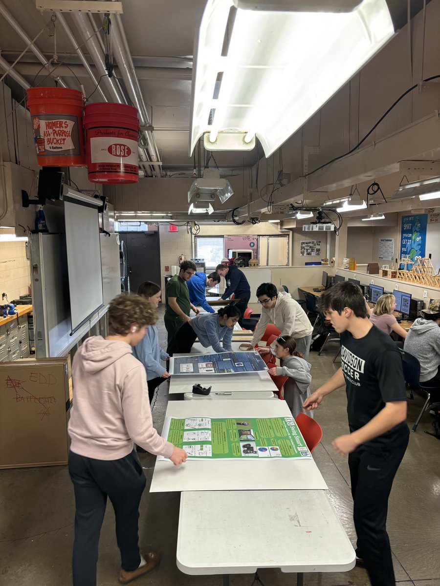 HDvHSEDD's tweet photo. Working hard on our posters! Cant wait to see everyone next week!
Go cats!! https://t.co/3K5zkXhRs7