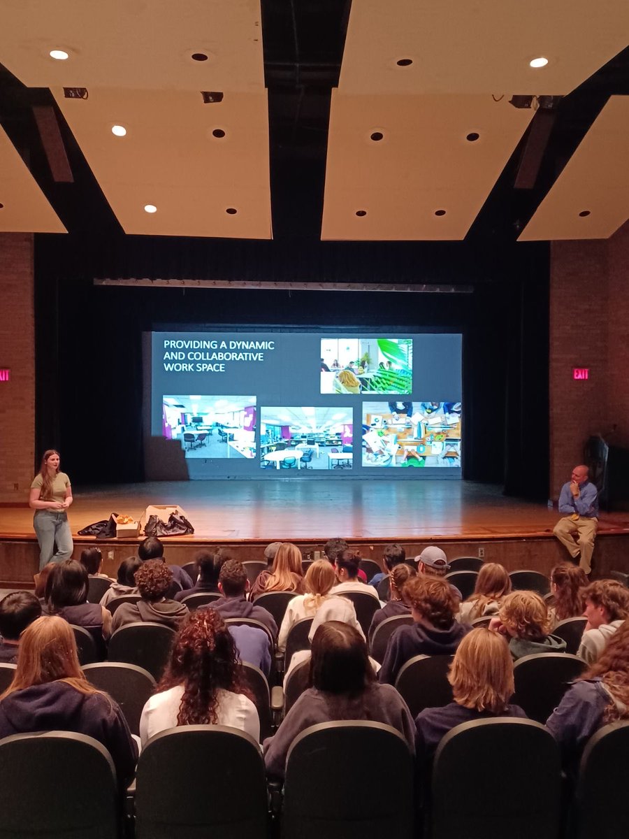 Simonds_HS's tweet photo. Thank you to the #ideacenter for visiting us today. We learned a lot about the opportunities you offer! #Guidance #HighSchool #Seabee https://t.co/zipTpknJlr