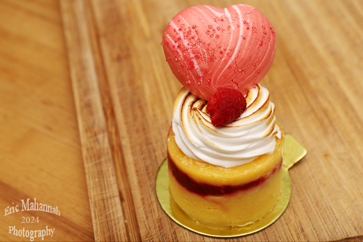 EricMahannah's tweet photo. Sweets For My Sweets - Régale de coeur
https://t.co/ekw4ZEUs8y
#ChezlaPetiteMadeleine #sweets #sweetsformysweets #heartytreat #heart #valentines #valentinesday2024 #food #foodphotography #canoncanada #foodporn #patisserie https://t.co/lynF8dokJY