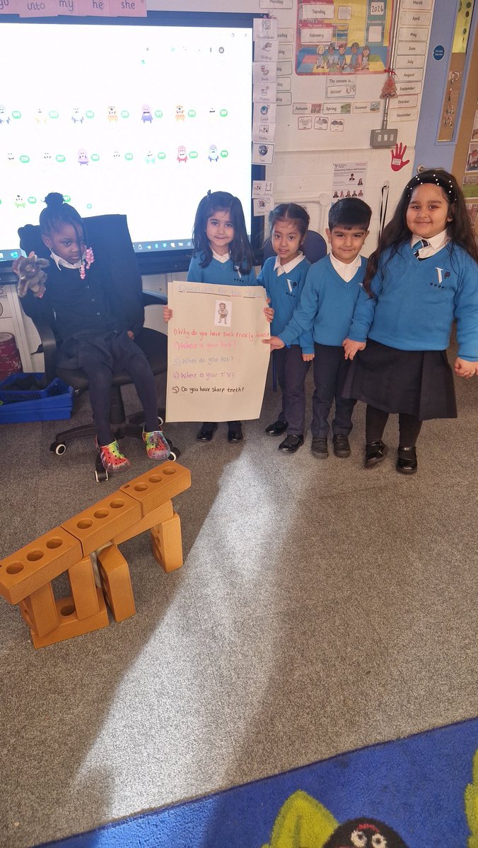 eyfsarkvic's tweet photo. There was a little bit of hot seating in Reception Tolkien today😃
The Troll from The Three Billy Goats Gruff came to visit, and we got to ask him some questions that we came up with🧌
Did you know he has a TV under his bridge?!😲📺😂
#teamarkvic #English #hotseating https://t.co/Nn0p2lwBvt