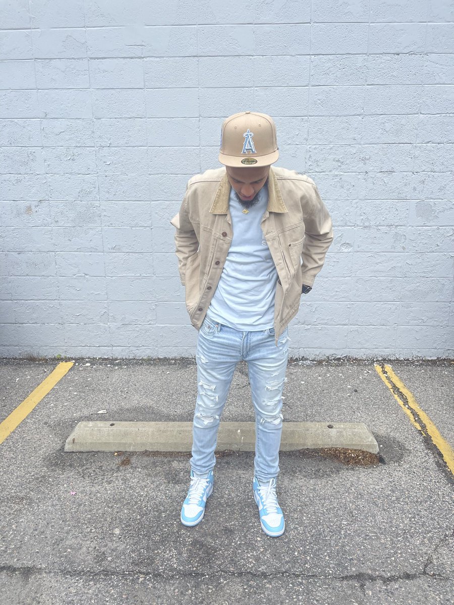 CJ™️ tweet media