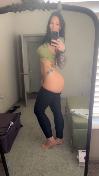 Getting up at 430am to get workouts in 🙌🏻🙌🏻 making body progress plus i get the best late morning naps<a href="/tag/new"class="tags"><span>#new</span></a>