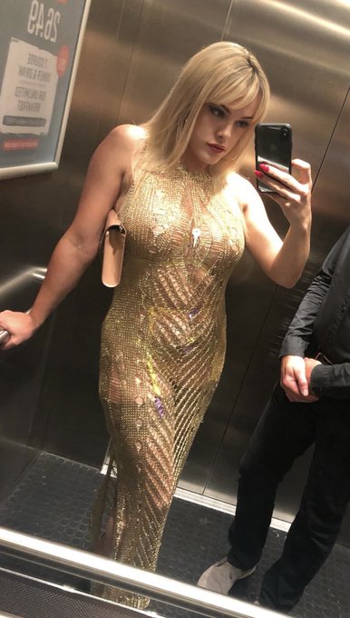 Been a long time since I took a slave to a Vanilla sex club to see how many cocks W/we can find to be