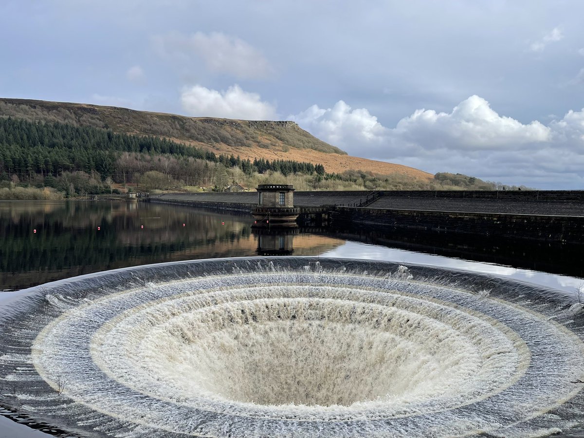 JakeusLM's tweet image. Day 1 complete in the Peak District  🥾🏔️