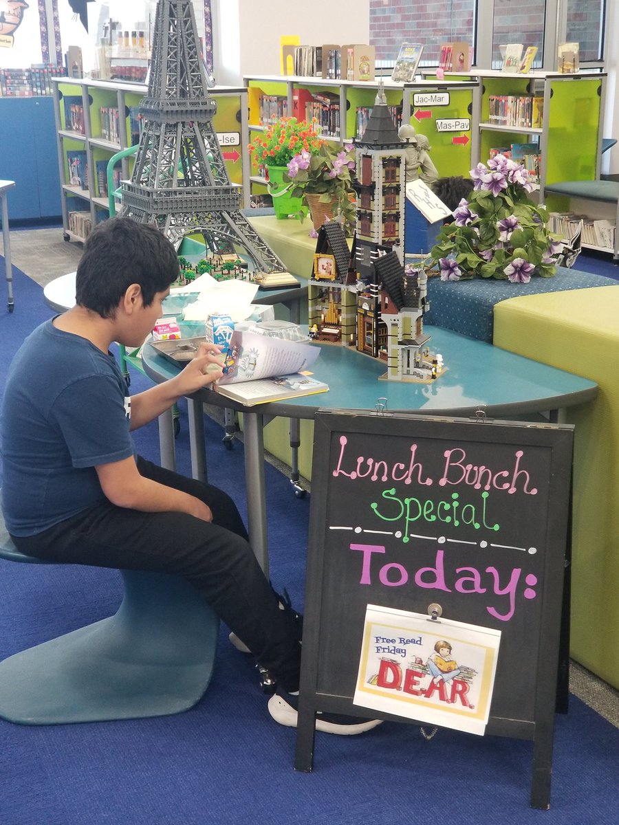 RIS Mediacenter tweet media