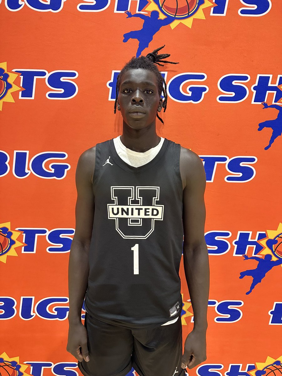 BIG SH🏀TS tweet media