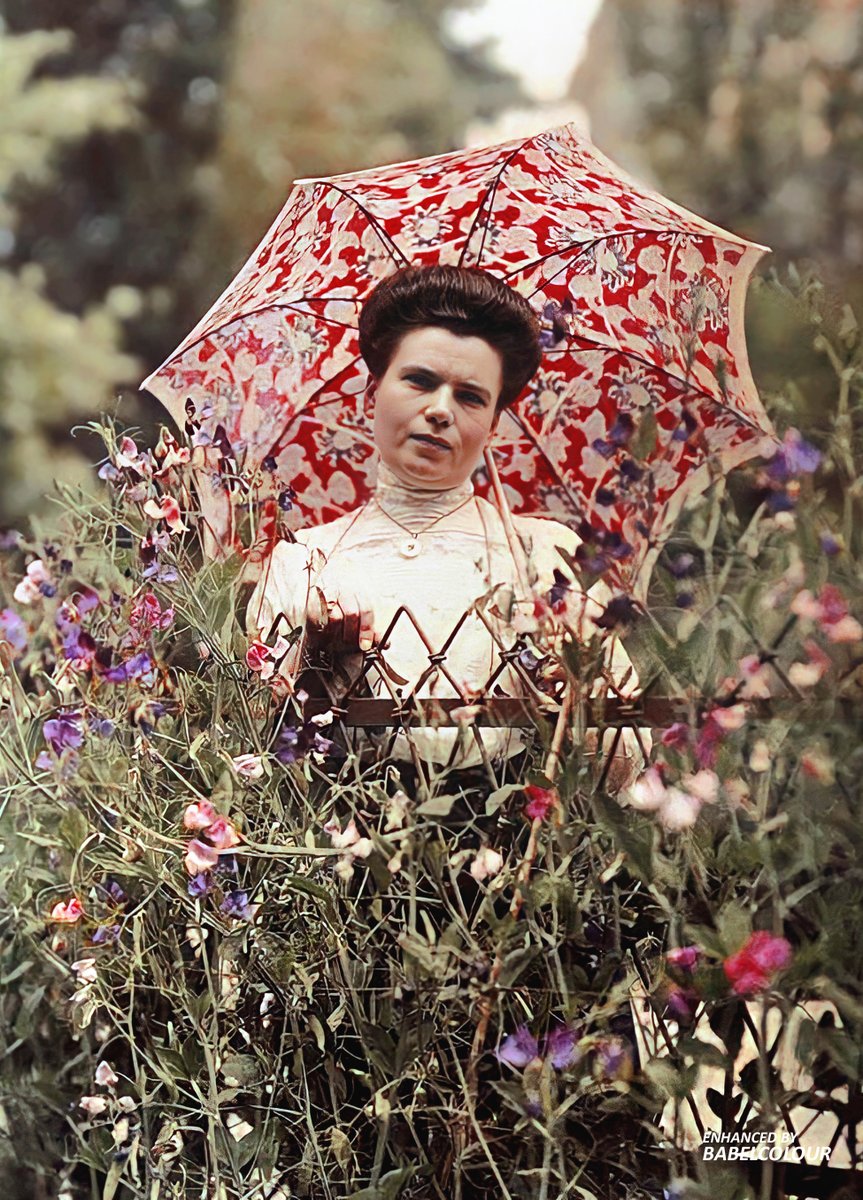 A window through time to pre-Revolutionary Russia - this lady and her vibrant red parasol was photographed in colour 114 years ago, back in 1910, by Piotr Ivanovich Vedenisov. It is original colour, not colourised.