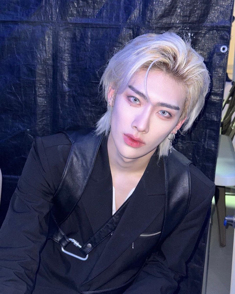 ㅤ

Did i make you stop scrolling? 

ㅤ ㅤ