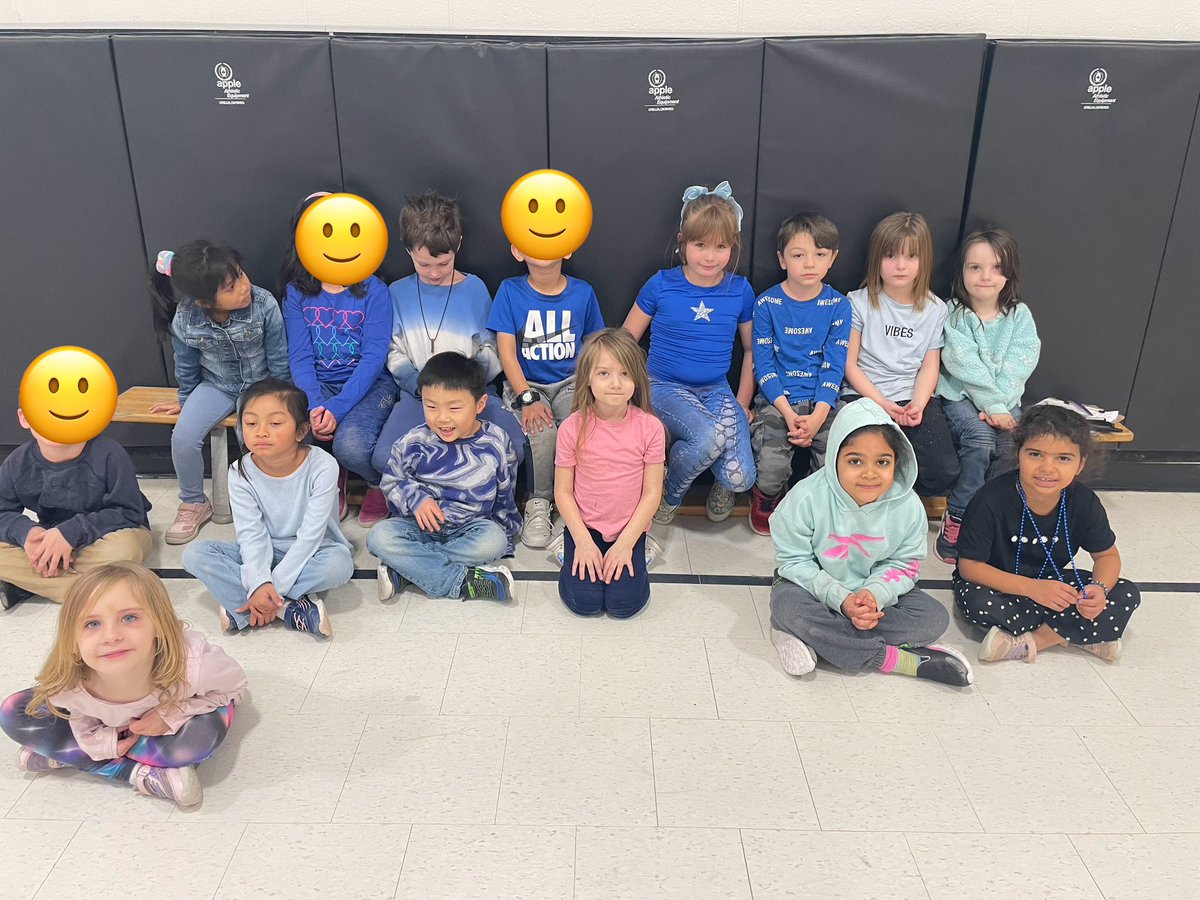 It’s Colour House Challenge Day! Thanks to our Leadership Team for organizing! <a href="/dsbn/">District School Board of Niagara</a> 💜💛