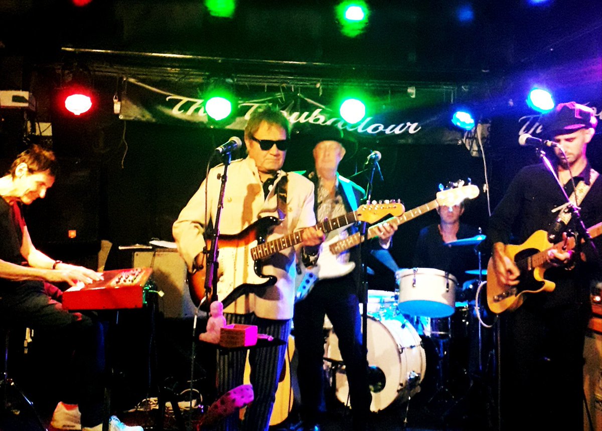 Playing The Shortlands Tavern Station Rd Bromley Kent BR2 0EY Sunday 25 February 4pm. Free entry. A new venue for us, excited to bring the best of Bob Dylan’s music as played by the man himself and other artists who’ve covered his songs. 5 piece full electric band. 😎