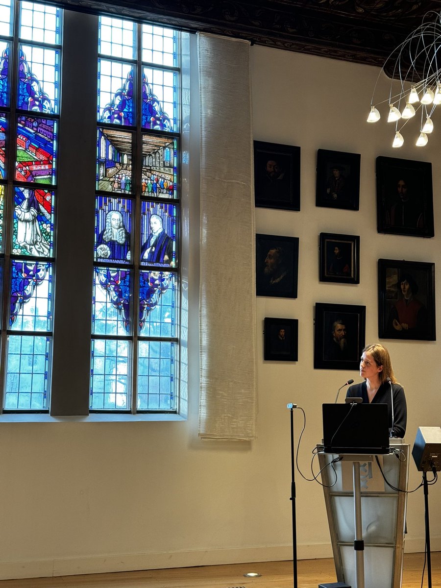 andradenisio's tweet photo. Today I had the opportunity to attend a beautiful PhD defence ceremony at @UvA_Amsterdam. Many similarities and a few differences compared to the ceremony @tudelft. 

Congratulations Dr. @MadelonHulsebos 🥳🥳 your calm and confidence are a true inspiration 🌸 https://t.co/IzqjU1muT9