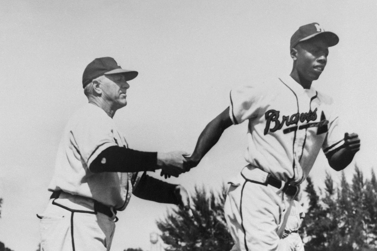 It was only #1 of his HOF #MLB career but he would go on to hit a few more. On this day 04.23.194 Milwaukee #Braves OF Henry Aaron belts his 1st Home Run. He had gotten his 1st hit off #stlouiscardinals P Vic Raschi on the 15th. He would get his initial bomb off Vic as well.