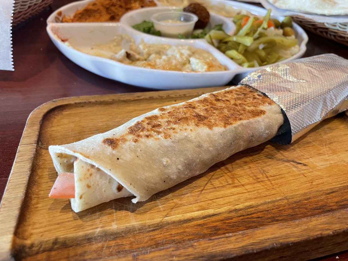 Check out the shawarma and hummus platter at Queen of Sheba! Lunch adventures! 💜
#aevlunchadventures #angeleyesvision #AEV #memphis #jackson #tupelo #eyeexam #glasses #eyecare #contacts #optometricphysician #eyedoctor #cataracts #healthcare #kingcarrotadventures