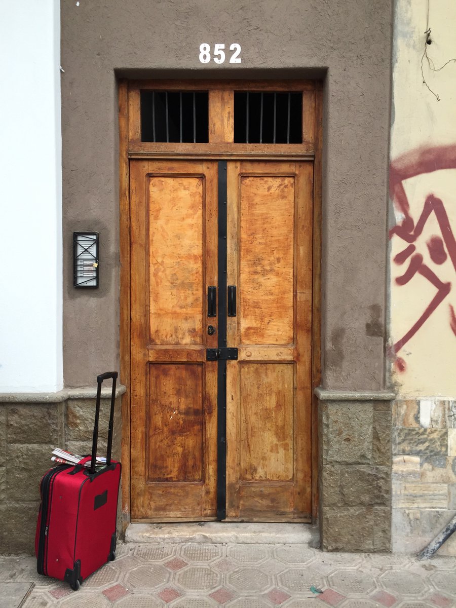 Was reminded of #Top4Theme posts today when I went on X. How fun that this week is #Top4Red and that we are #BlueBagRedBag. So we’ve got our RedBag all around the world to share with you!
Cuenca, Ecuador; Emeryville, California; Baltimore, Maryland; Kyoto, Japan