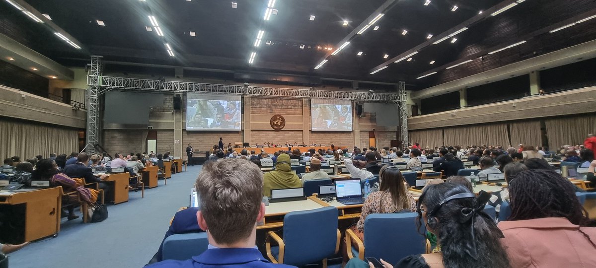 davidnmunene's tweet photo. The closing plenary of #UNEA6's #OECPR6 is underway. Reports on progress in the discussions on decisions, resolutions, and the Ministerial Declaration. 3 resolutions dropped. Further negotiations from Monday.
@UNEP @CYNESA @UNEP_Africa @VaticanIHD @AnglicanUN @Environment_Ke https://t.co/iMtzJ39TJs