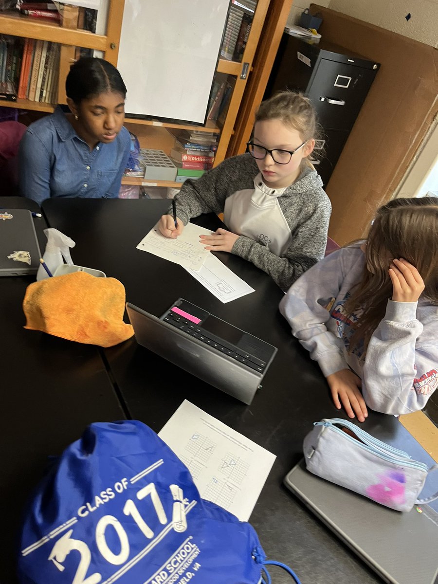 MsBellsMath's tweet image. Complex figures @ccpsinfo  @mmswarriors !  The competition is fierce around here