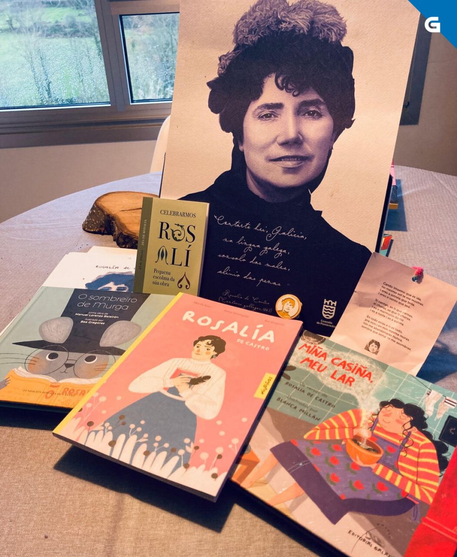 #LIX |📚#DíaDeRosalía para a rapazada con <a href="/evamejuto/">a evamejuto</a>:

📖'Rosalía', de <a href="/MssDeEvans/">Alba De Evan</a> e @xabierdp (<a href="/CumioEditora/">Cumio Editora</a>)

📖'Miña casiña meu lar', de Blanca Millán (<a href="/EdGalaxia/">Editorial Galaxia</a>)

📖'O sombreiro de murga' de Manuel Lourenzo Baleirón e <a href="/Bea_Gregores/">Bea.Gregores/ comic author ✨️</a> (<a href="/CasadeRosalia/">Casa de Rosalía</a>)
 agalegaaudio.gal/videos/detail/…
