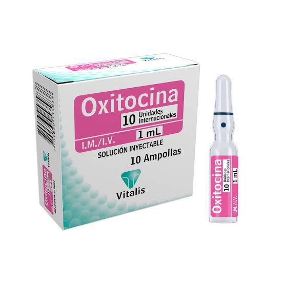 EmergPOCUS's tweet image. 🚨 #Uterotónicos en la #Hemorragia #Postparto (HPP)🚨

- Se #dividen en tratamientos de primera y segunda línea:

- Primera Línea: #Oxitocina💉
  - Se recomienda la oxitocina 5-10 IU, IV o IM, administrada como infusión o inyección lenta(1A).
  - La inyección en #bolo de