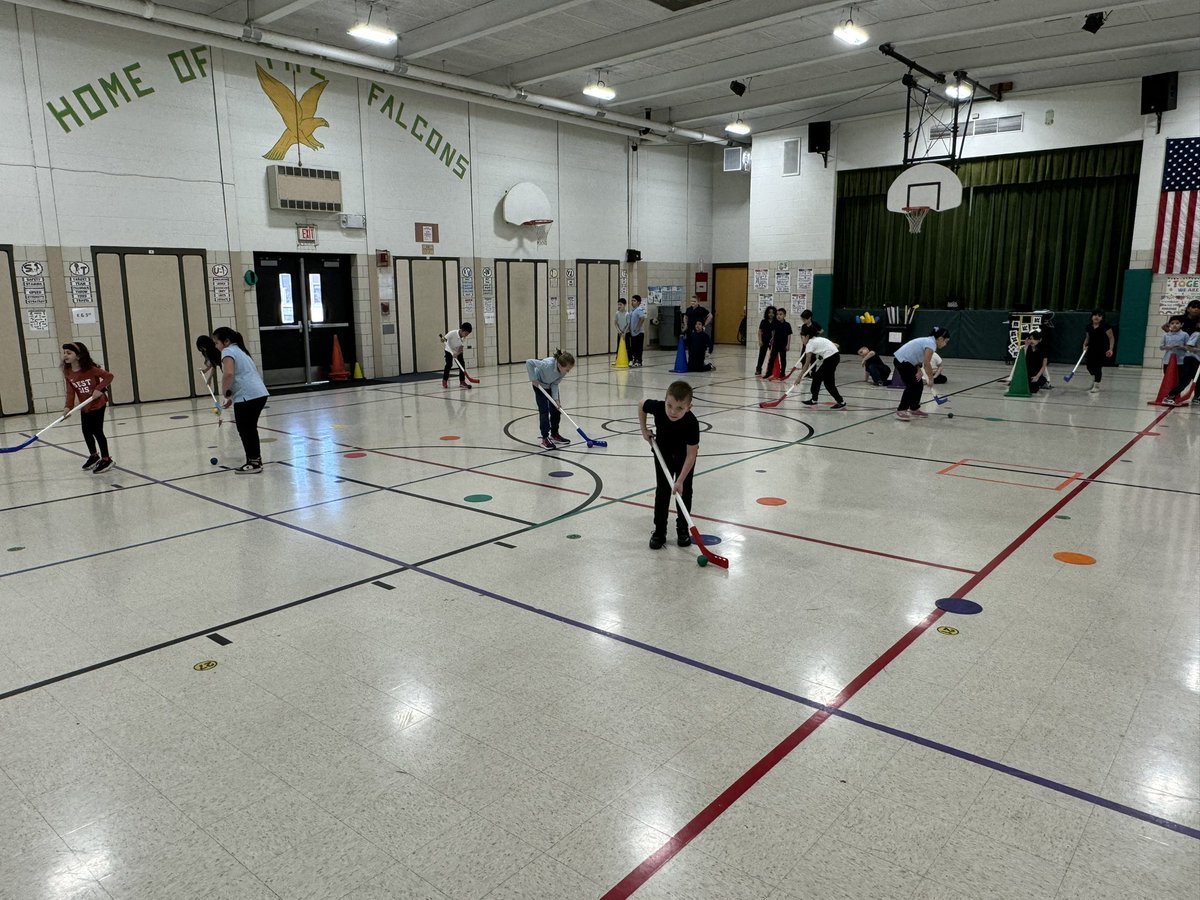 b_physical's tweet image. PE week in review… this week we finished our bowling unit.  We have moved onto floor hockey 3rd -5th and pillow polo K-2nd.  This week our focus has been stick handling, passing, and safety.  Next week we will focus on offensive and defensive strategies to get ready for games.