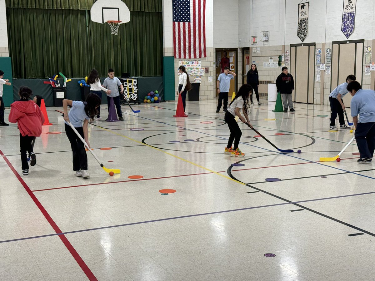 b_physical's tweet image. PE week in review… this week we finished our bowling unit.  We have moved onto floor hockey 3rd -5th and pillow polo K-2nd.  This week our focus has been stick handling, passing, and safety.  Next week we will focus on offensive and defensive strategies to get ready for games.