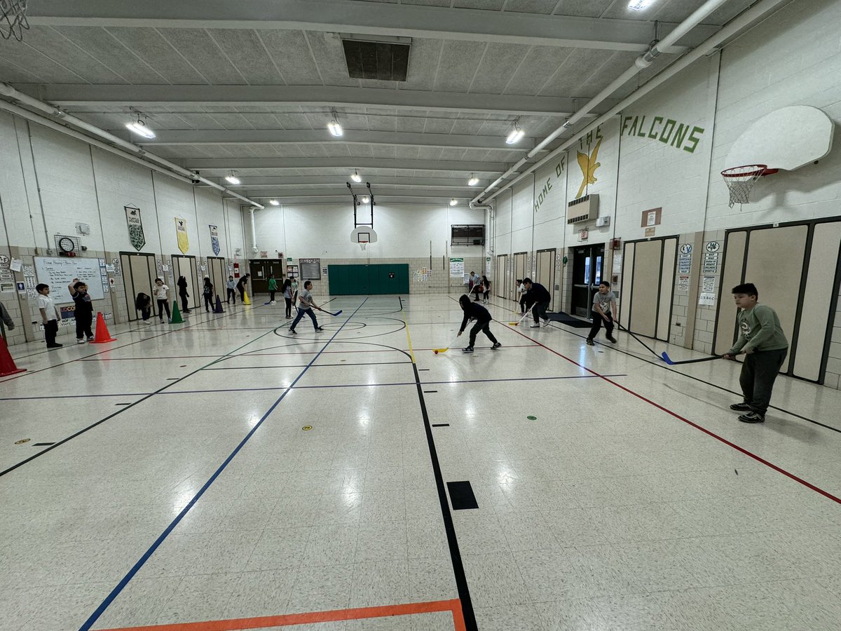 b_physical's tweet image. PE week in review… this week we finished our bowling unit.  We have moved onto floor hockey 3rd -5th and pillow polo K-2nd.  This week our focus has been stick handling, passing, and safety.  Next week we will focus on offensive and defensive strategies to get ready for games.