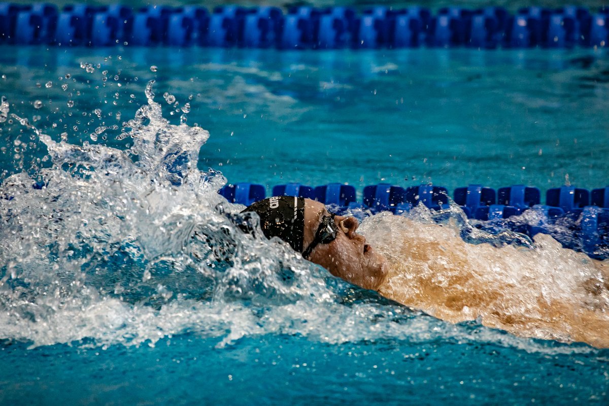 StXTigerSwim's tweet photo. How it started vs how it's going...
two individual races,
two state records...
In prelims...
Johnny Crush, you are ridiculous!
#captain
#LetsGoGetThis
#RiseAbove
#WeAreStX https://t.co/VGhU8qB2q9