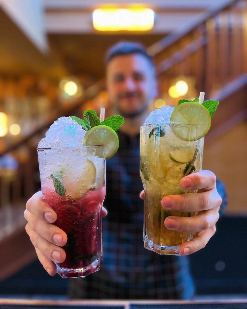 Who says Mojitos are just for the summer? Not us!🍹 

Kick off your weekend with our delicious Mojitos, with Classic Mount Gay Rum, mint and lime or add raspberry for a tangy Lounge twist - you deserve it!

See our full menu at thelounges.co.uk/menus

📸 Portello Lounge