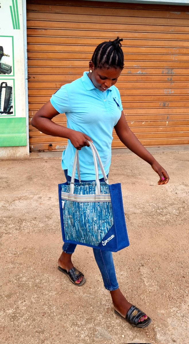 Planet 3R 🌍♻️ (@planet3r) on Twitter photo Who would have thought Dangote salt waste sachets would turn out this beautiful 💚♻️
What do you think of the outcome?
We hope <a href="/DangoteGroup/">Dangote Group</a> will love this as much as we do😊
These bags have saved up to 140 (250g) <a href="/DangoteSalt/">Dangote Salt</a> waste sachets from ending up in the ocean. Who would have thought Dangote salt waste sachets would turn out this beautiful 💚♻️
What do you think of the outcome?
We hope <a href="/DangoteGroup/">Dangote Group</a> will love this as much as we do😊
These bags have saved up to 140 (250g) <a href="/DangoteSalt/">Dangote Salt</a> waste sachets from ending up in the ocean.