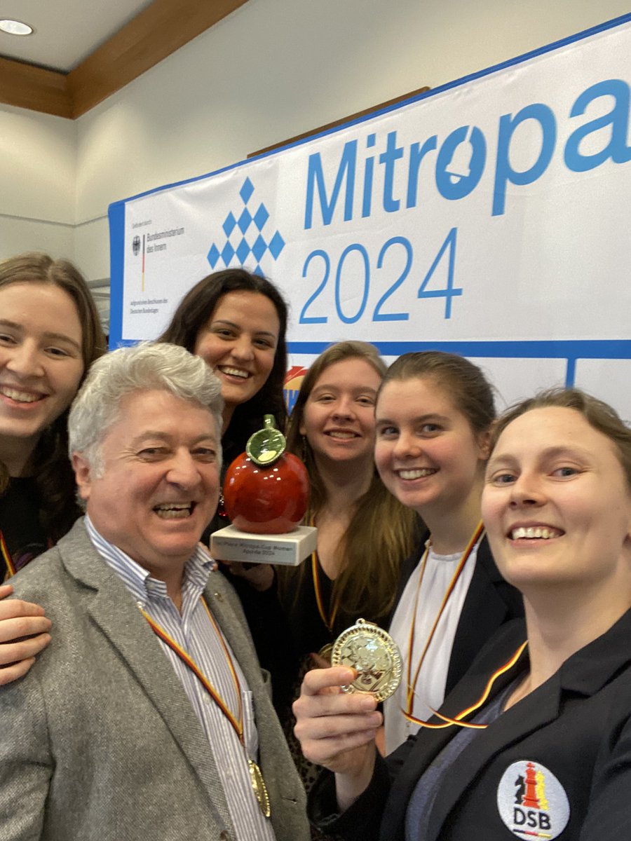 Josefine Safarli tweet media