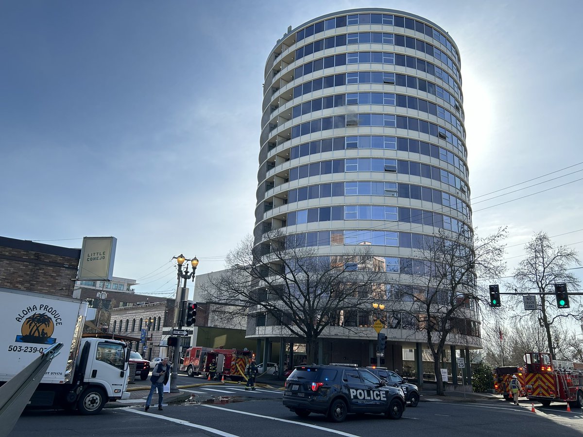 Evacuation and firefighters at Smith Tower