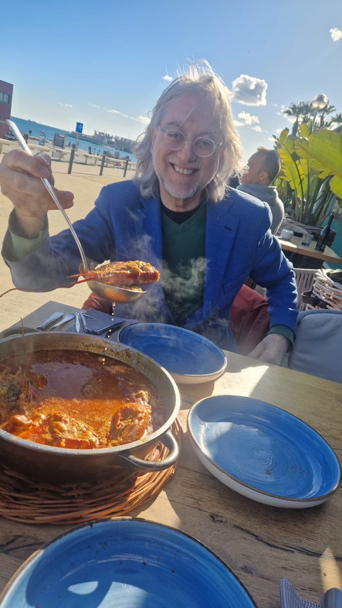 VÍCTOR AMELA tweet media